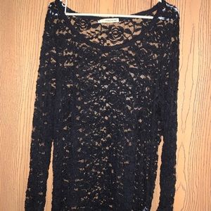 Maurices Size 3 black lace top VGUC